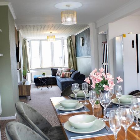 Harvard House, Stylish 3 Bedroom House In Solihull 5 Mins To The Nec, Bhx ,Jlr With Free Parking 버밍엄 외부 사진