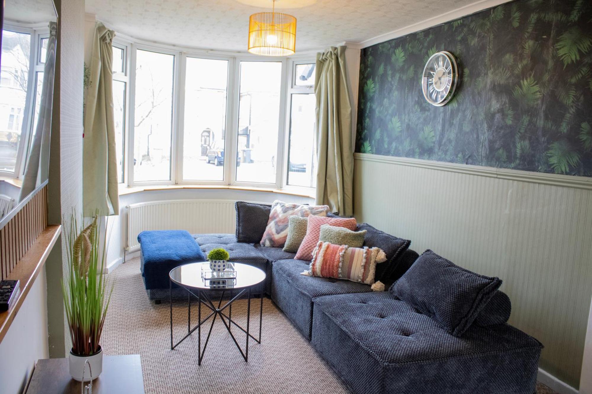 Harvard House, Stylish 3 Bedroom House In Solihull 5 Mins To The Nec, Bhx ,Jlr With Free Parking 버밍엄 외부 사진